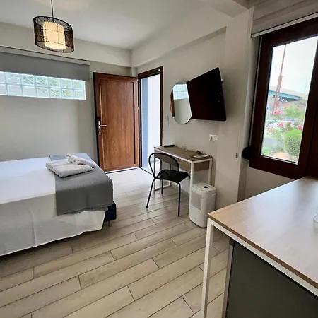 Aparthotel Porto Portes 4*