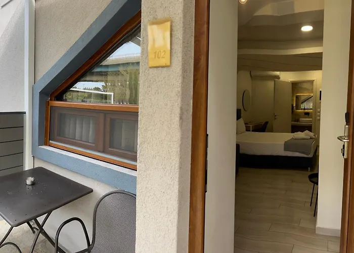 아파트호텔 Porto Portes 4*
