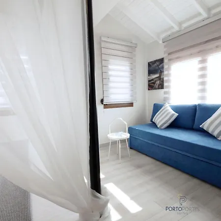 Porto Portes Aparthotel *